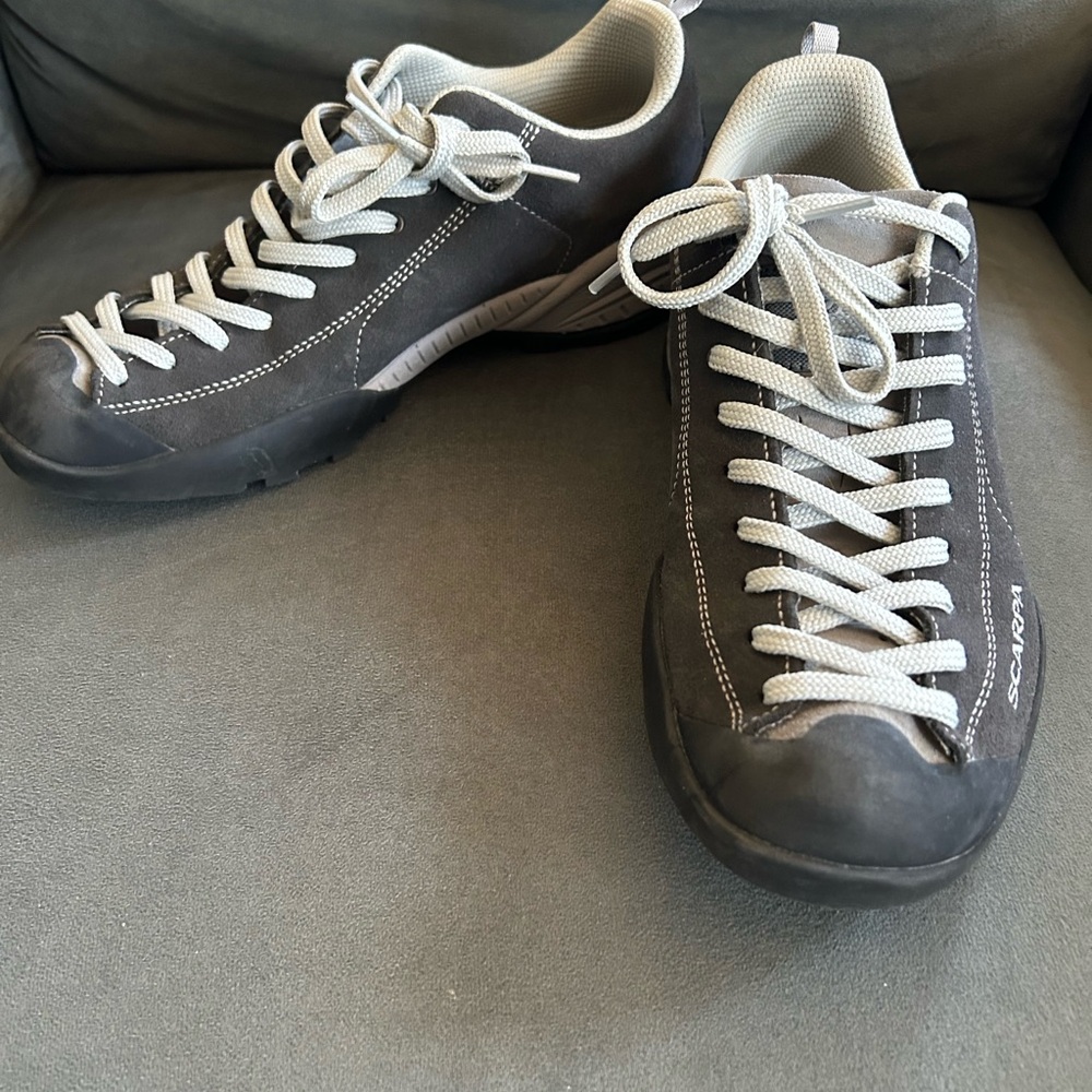 Scarpa Mojito Men’s hiking shoe
